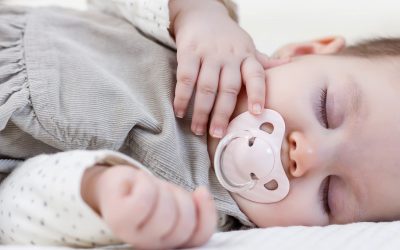 Comment apprendre à son bébé à s’endormir seul
